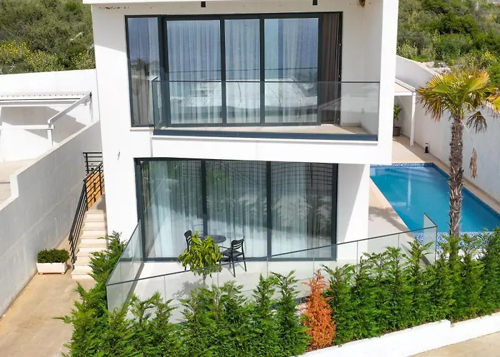 Palmera Prive Vila